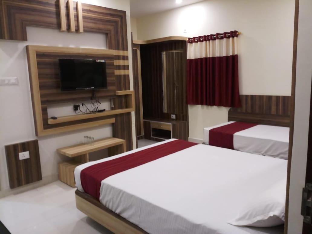 Hotel R K Residency Muzaffarpur Buitenkant foto
