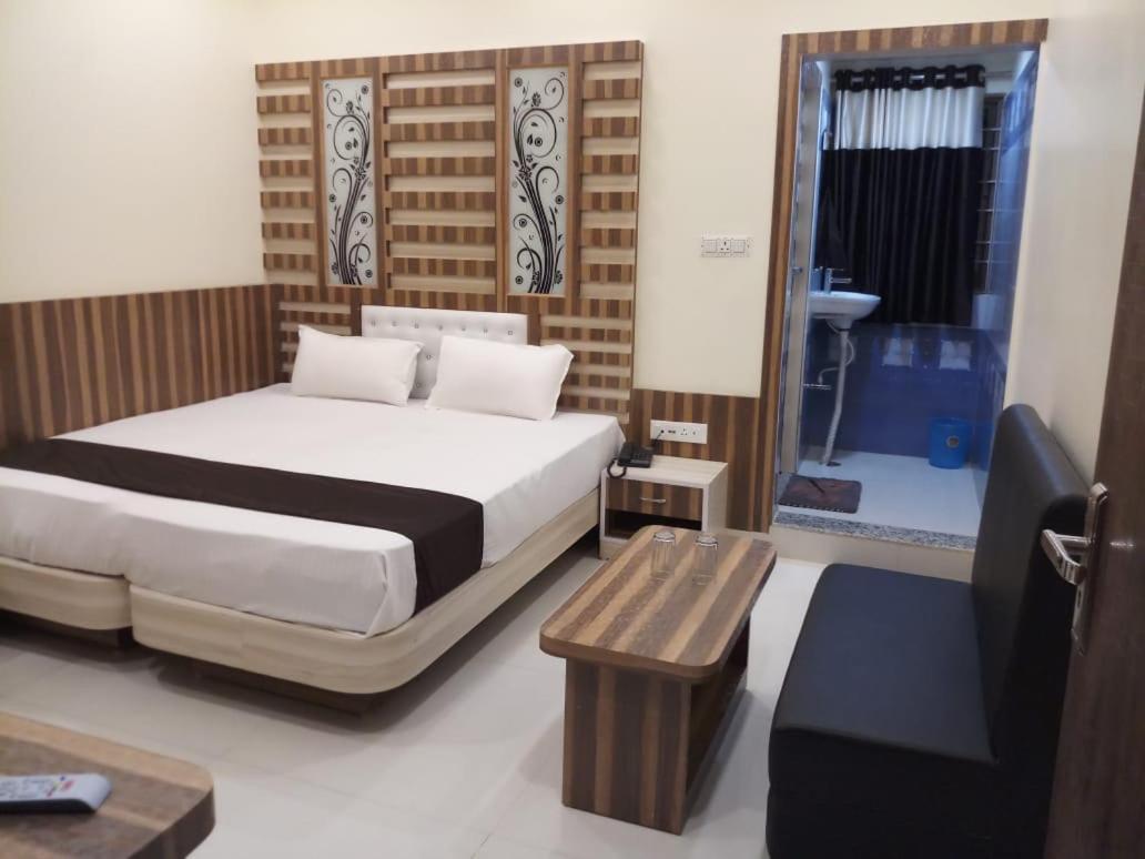 Hotel R K Residency Muzaffarpur Buitenkant foto